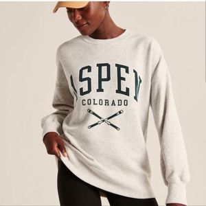 Abercrombie - Boyfriend Crew Graphic Sweatshirt